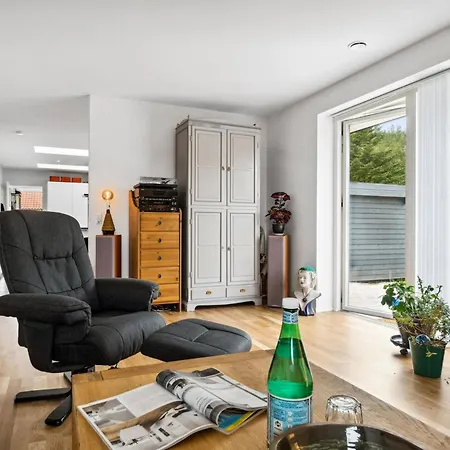 Holiday home Helmi - 1km From The Sea By Interhome *