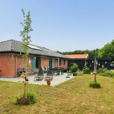 Helmi - 1km From The Sea By Interhome בית נופש *